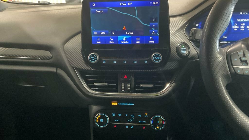 Ford Fiesta 1L St-line Vignale YT22YBK Black #3