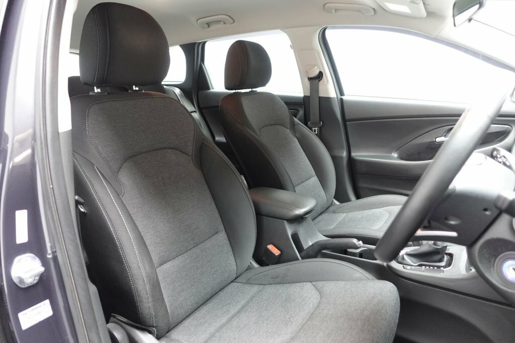 Hyundai I30 1L Se Connect DL72GYW Grey #3