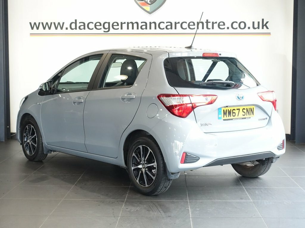 Toyota Yaris 1.5L Icon Tech MW67SNN Grey #6