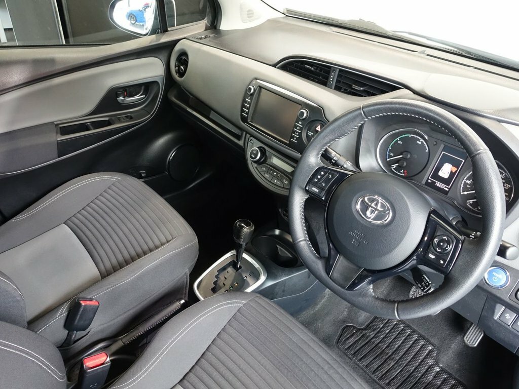 Toyota Yaris 1.5L Icon Tech Grey