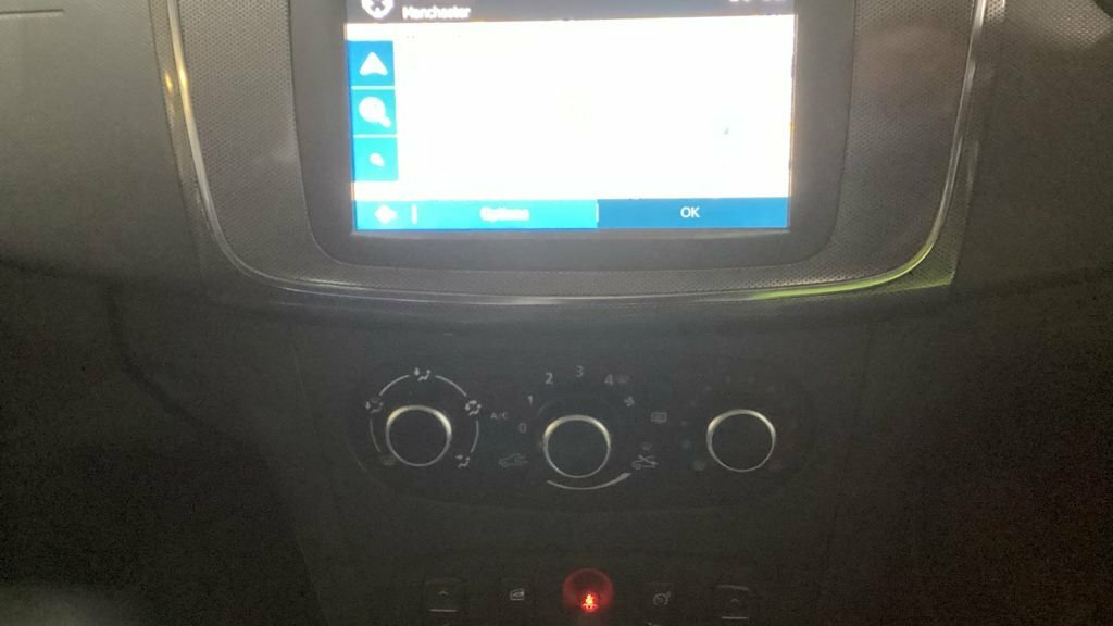 Dacia Sandero Stepway 0.9L Comfort White #2