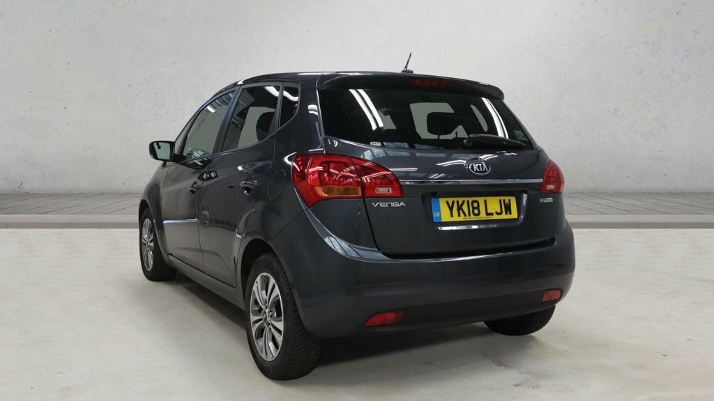 Kia Venga 1.6L 3 Silver #3