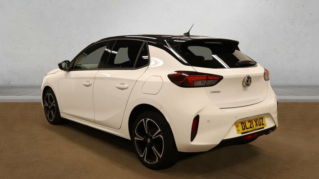 Vauxhall Corsa 1.2L Sri Premium DL21XUZ White #4