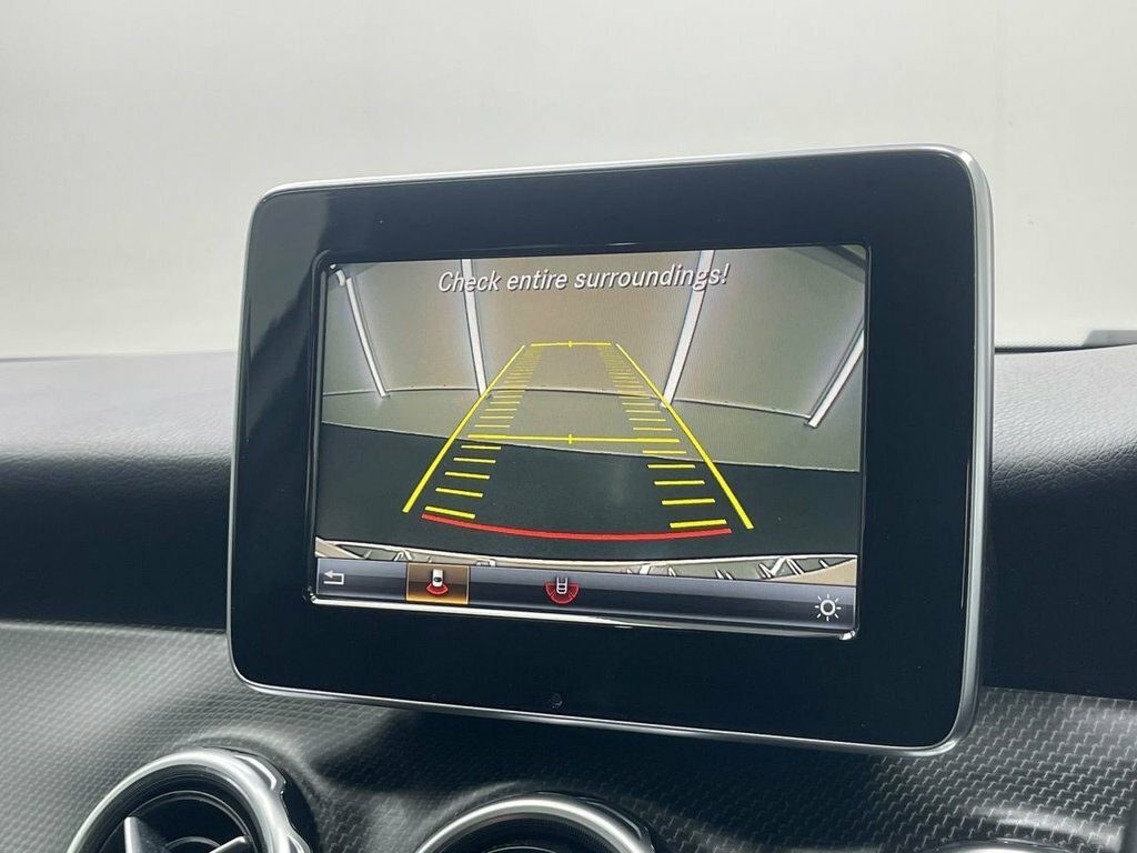 Mercedes-Benz GLA Class 1.6L Se KM18ZYD White #3