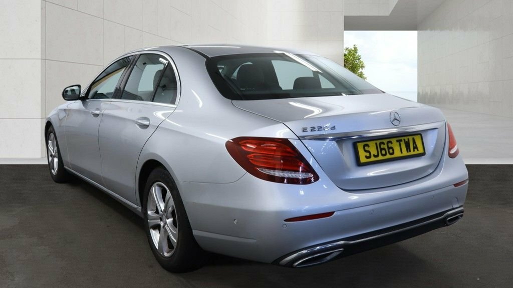 Mercedes-Benz E Class 2L Se Silver #4