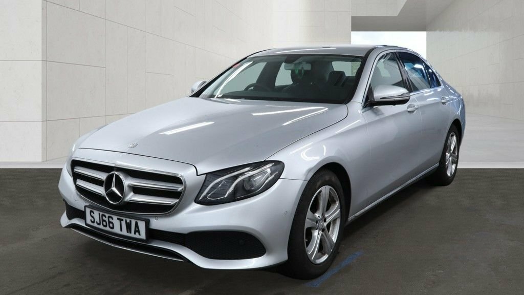 Mercedes-Benz E Class 2L Se Silver #3