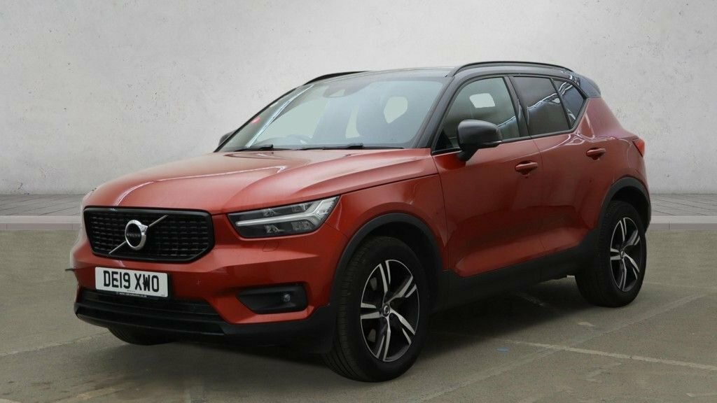 Volvo XC40  Black #4