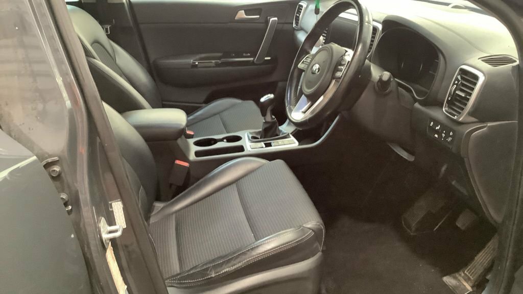 Kia Sportage 1.6L Edition 25 FD68DXM Grey #3
