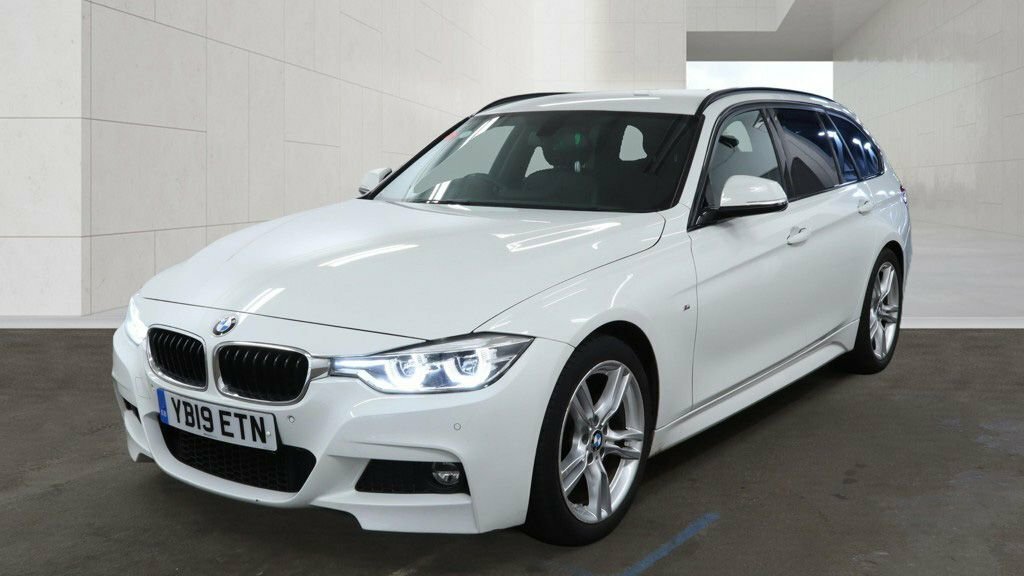 BMW 3 Series 2L M Sport YB19ETN White #2