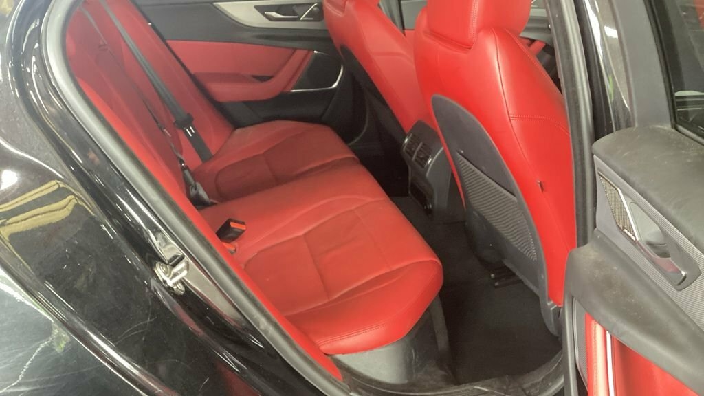 Jaguar XE 2L R-dynamic S Black #6
