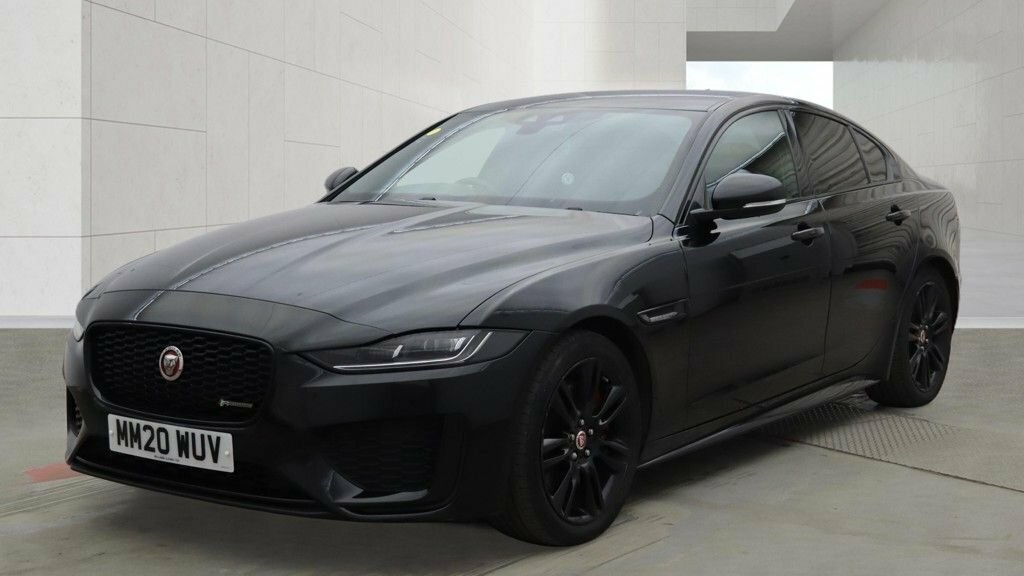 Jaguar XE 2L R-dynamic S Black #3