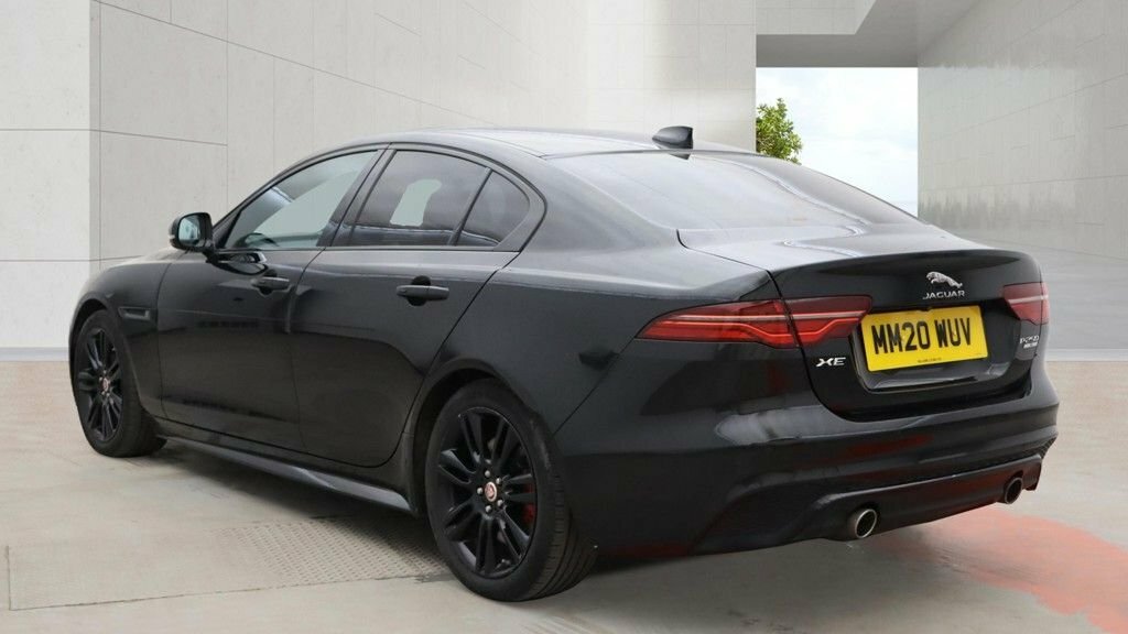 Jaguar XE 2L R-dynamic S Black #4