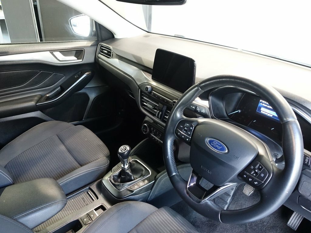 Ford Focus 1L Titanium WM19RZY Silver #2