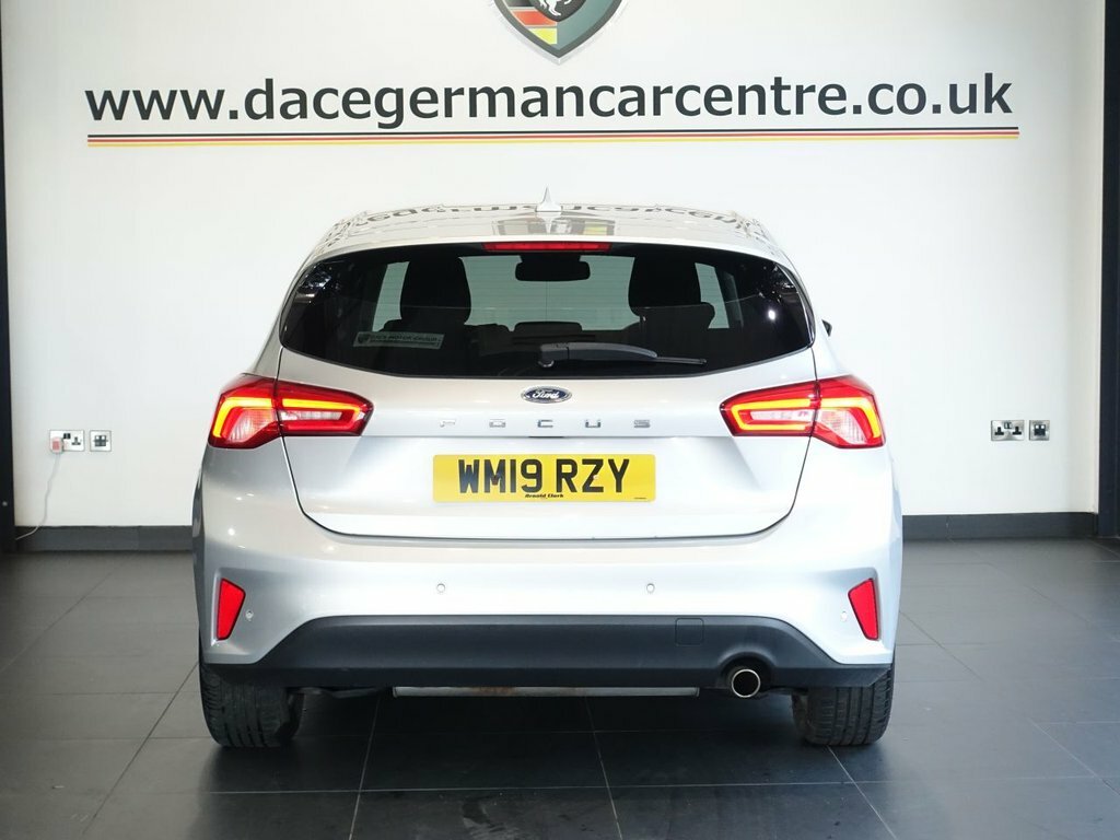 Ford Focus 1L Titanium WM19RZY Silver #6