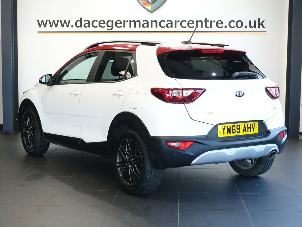Kia Stonic 1L Maxx YW69AHV White #6
