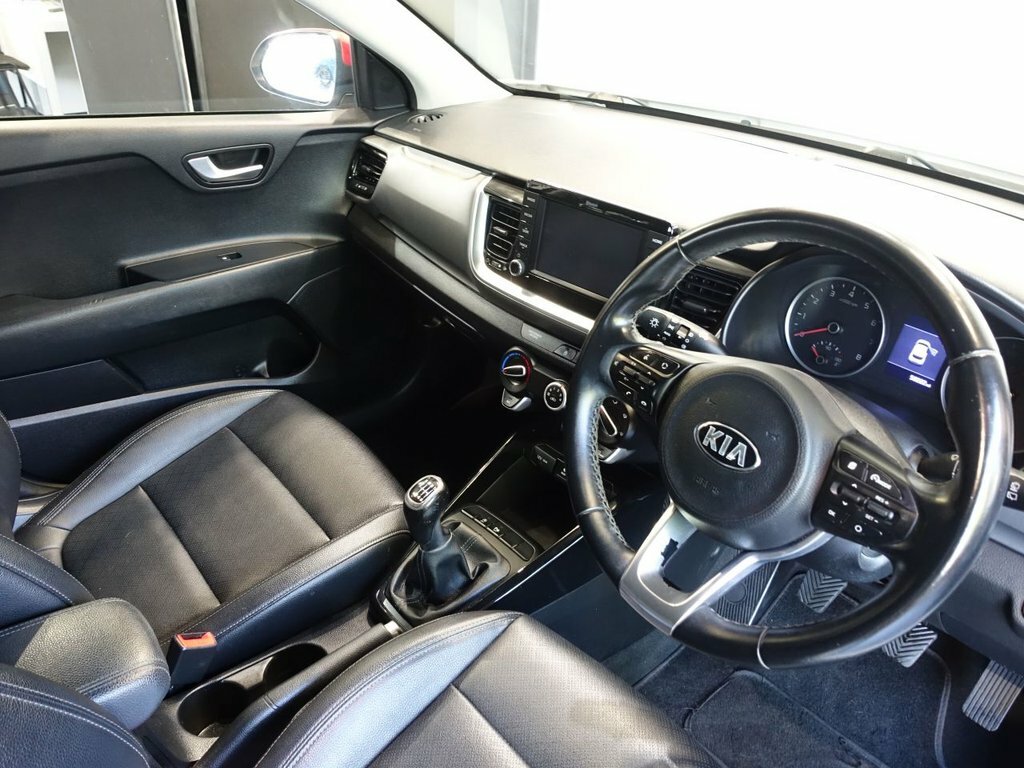 Kia Stonic 1L Maxx White