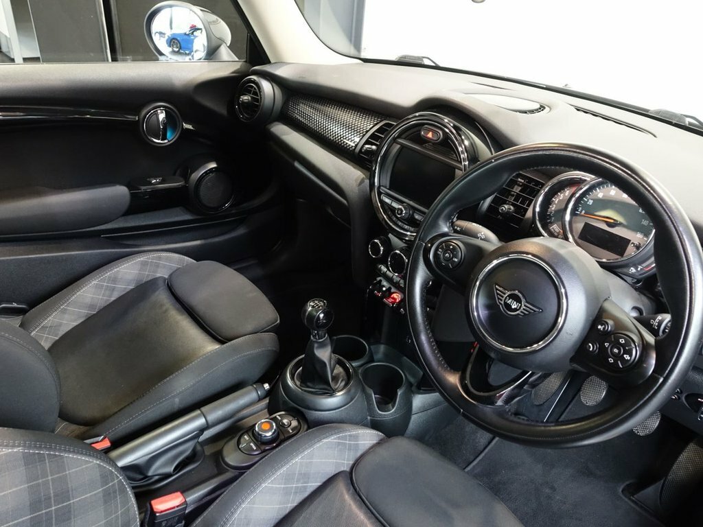 Mini Hatch 2L Cooper S CU68KWP Grey #2