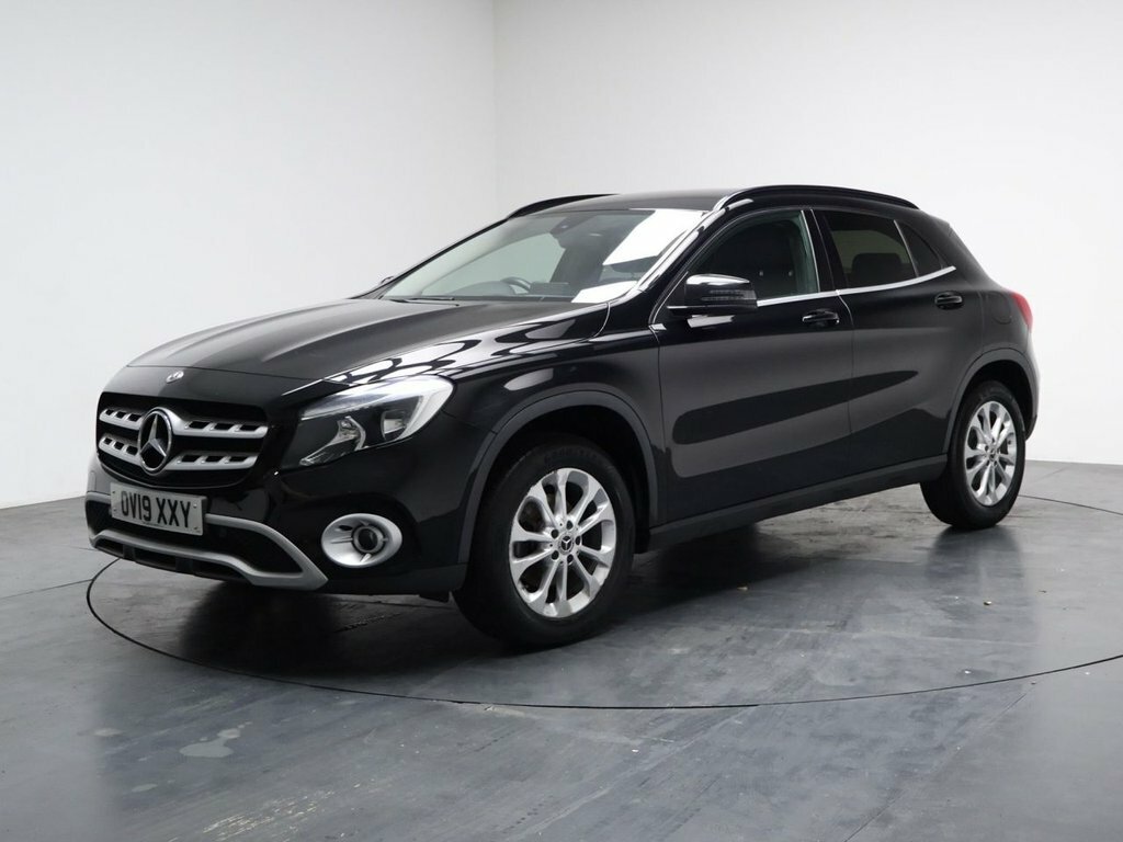 Mercedes-Benz GLA Class 1.6L Se OV19XXY Black #5