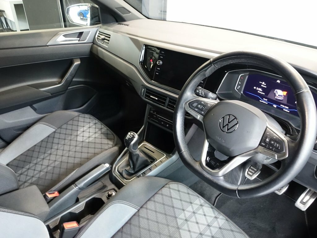Volkswagen Polo 1L R-line FG71TTF Black