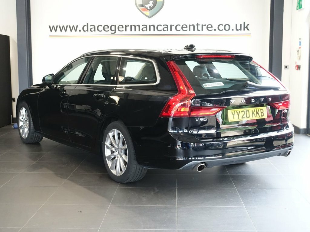 Volvo V90 2L Momentum Plus YY20KKB Black #6