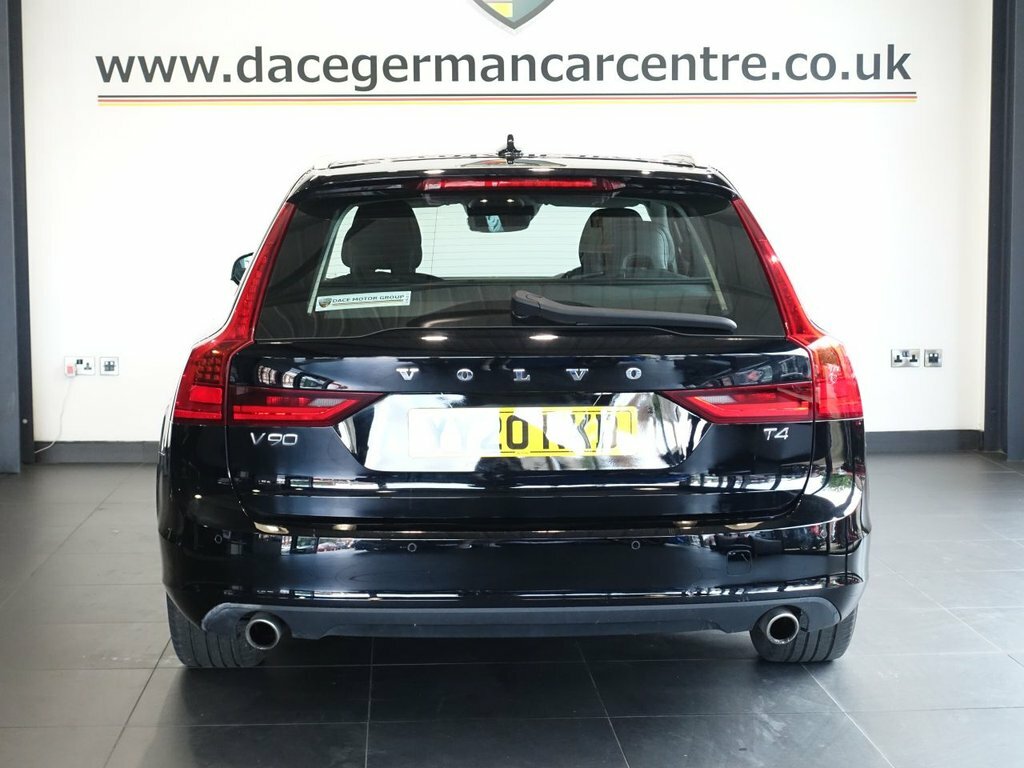 Volvo V90 2L Momentum Plus YY20KKB Black #5