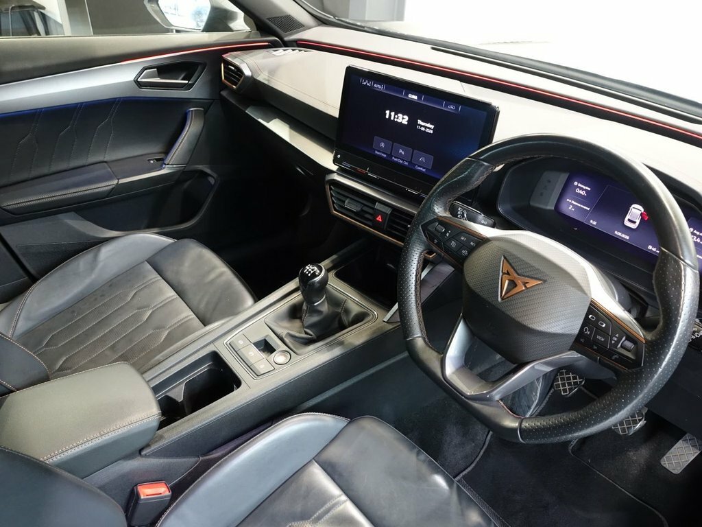 Cupra Formentor 1.5L V2 YE23DYD Black