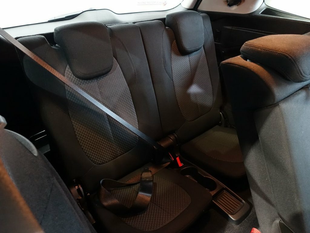 BMW 2 Series Gran Tourer Se Black #14