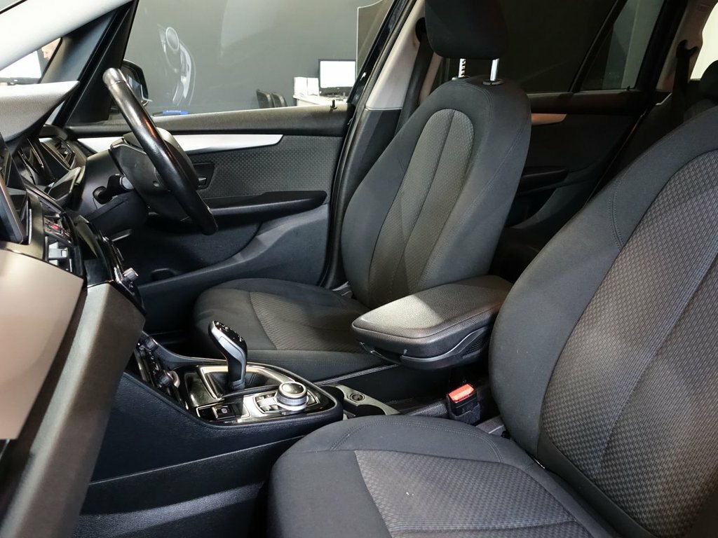 BMW 2 Series Gran Tourer Se Black #10