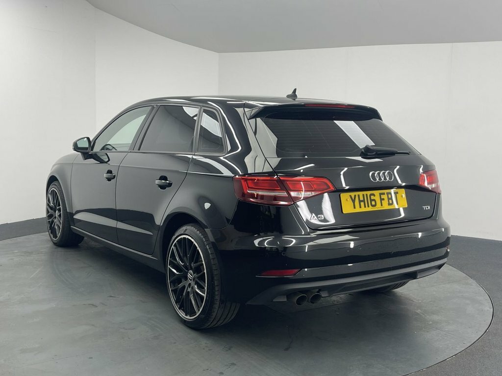 Audi A3 2L Se Technik Black #6