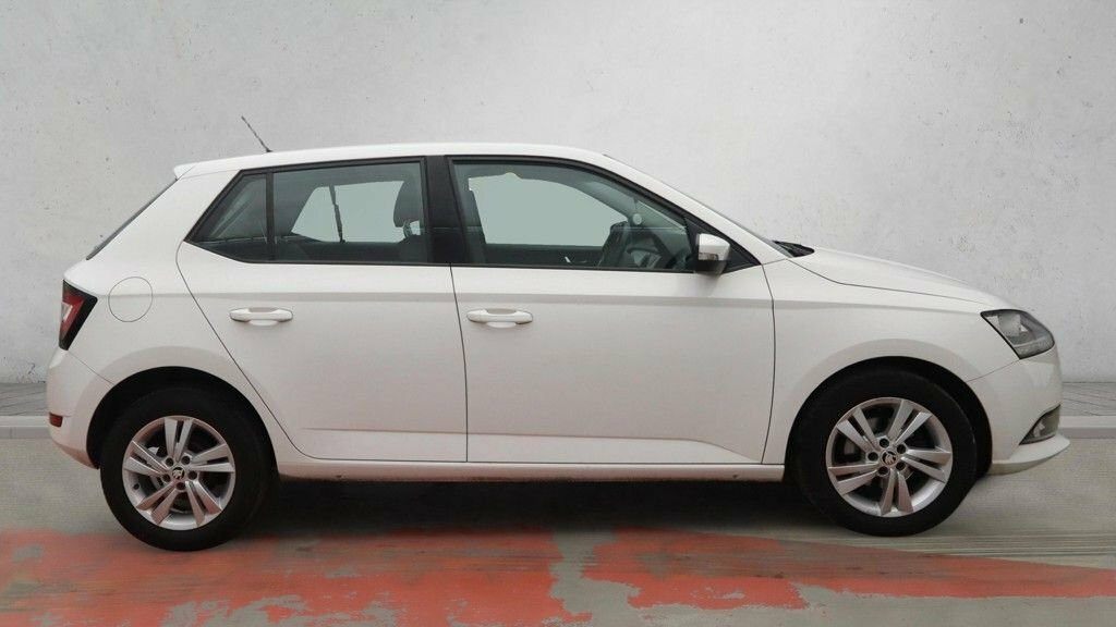 Skoda Fabia 1L Se White #6
