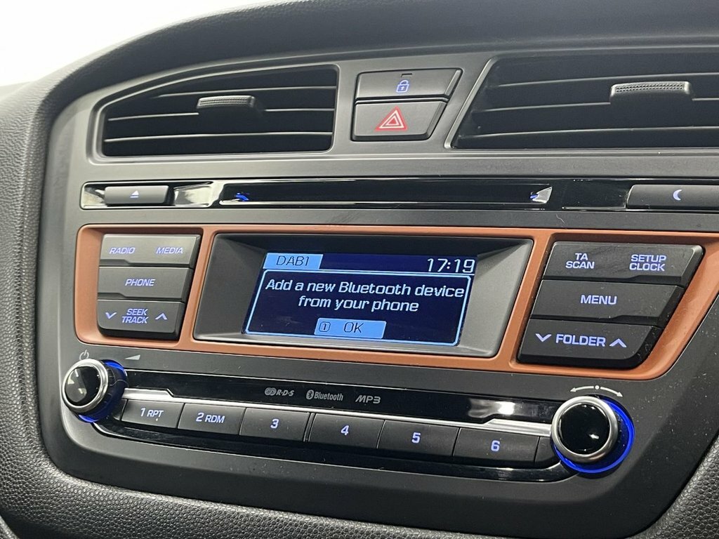 Hyundai I20 1.2L Sport Orange #3