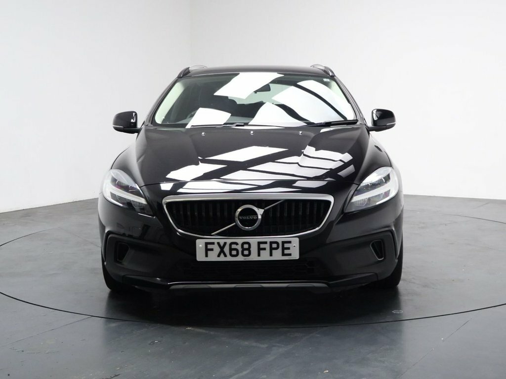 Volvo V40 Cross Country 1.5L Nav Plus FX68FPE Black #4