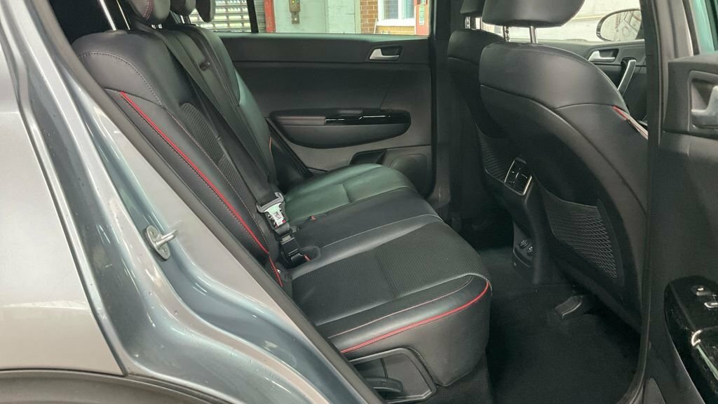 Kia Sportage  Silver #6