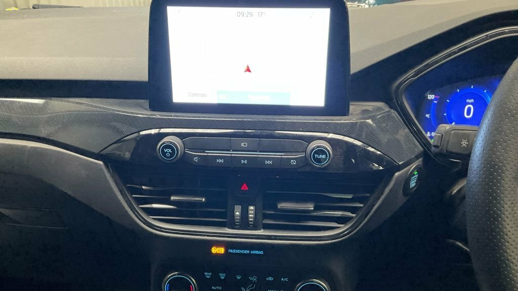 Ford Kuga 2.5 Phev St-line X Edition Cvt Black #2