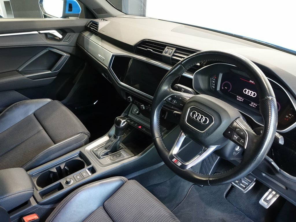 Audi Q3 2L S Line Blue