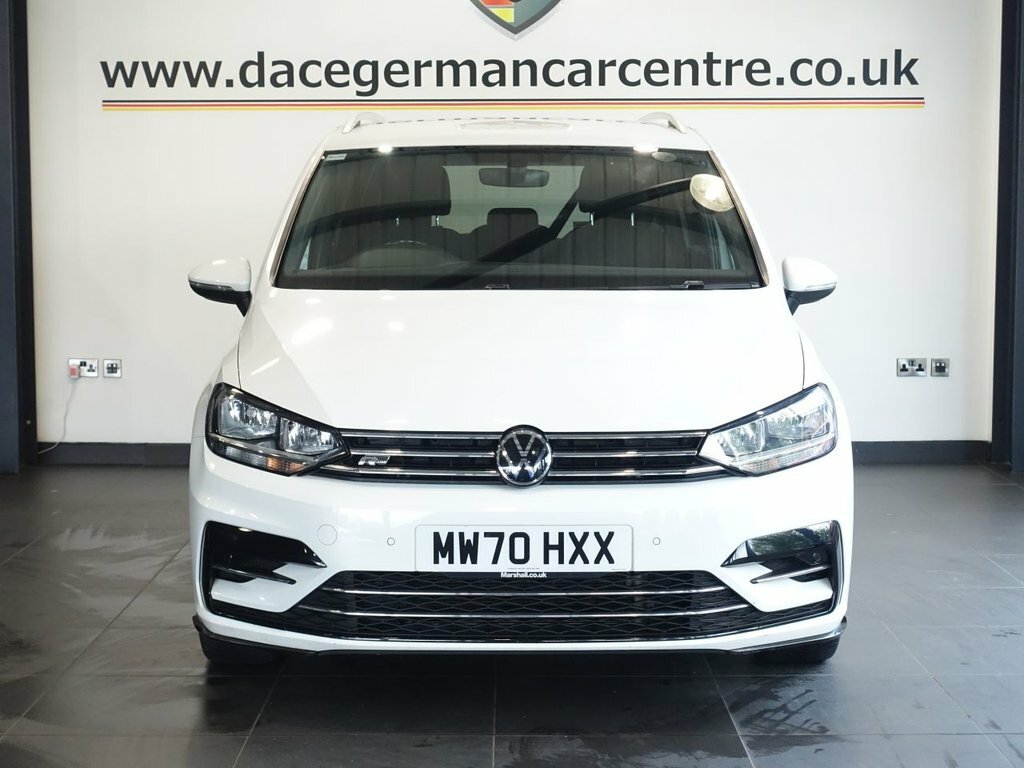 Volkswagen Touran 1.5L R-line White #4