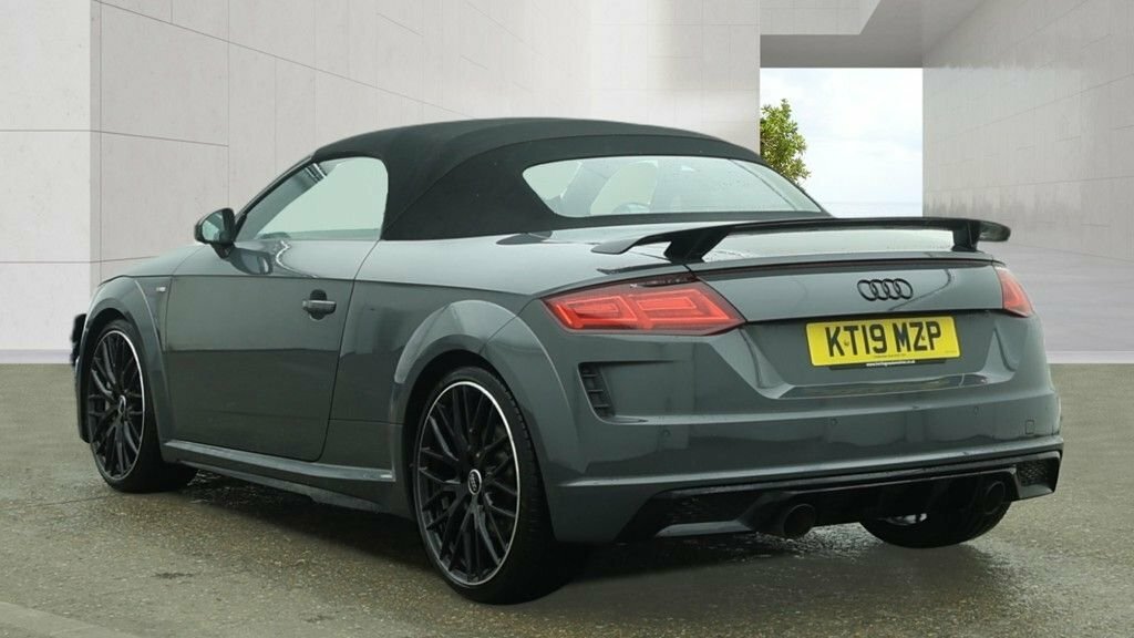 Audi TT 2L Black Edition Grey #3