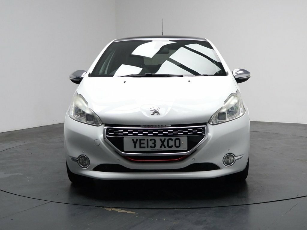 Peugeot 208 1.6L Gti White #4