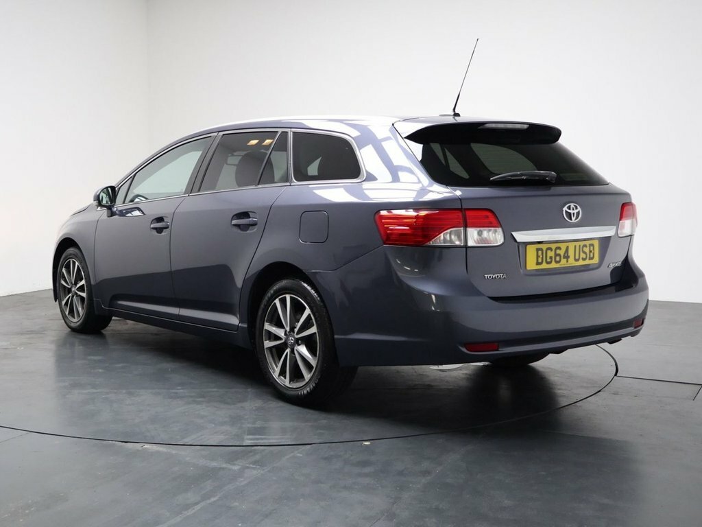 Toyota Avensis 2.0 D-4d Active White #7
