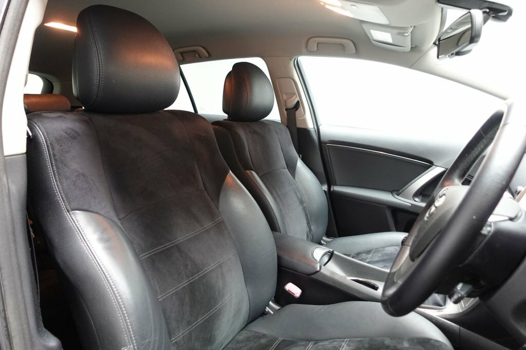 Toyota Avensis 2L Icon Business Edition Blue #3