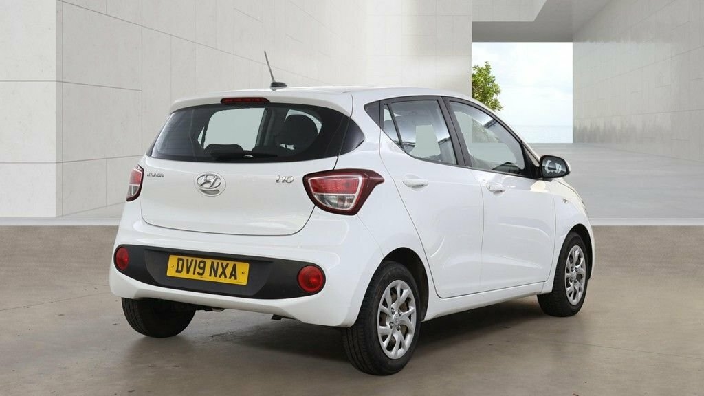 Hyundai I10 1L Se DV19NXA White #6