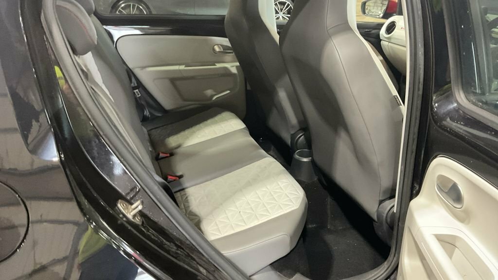 Volkswagen Up 1L Up Beats Black #6