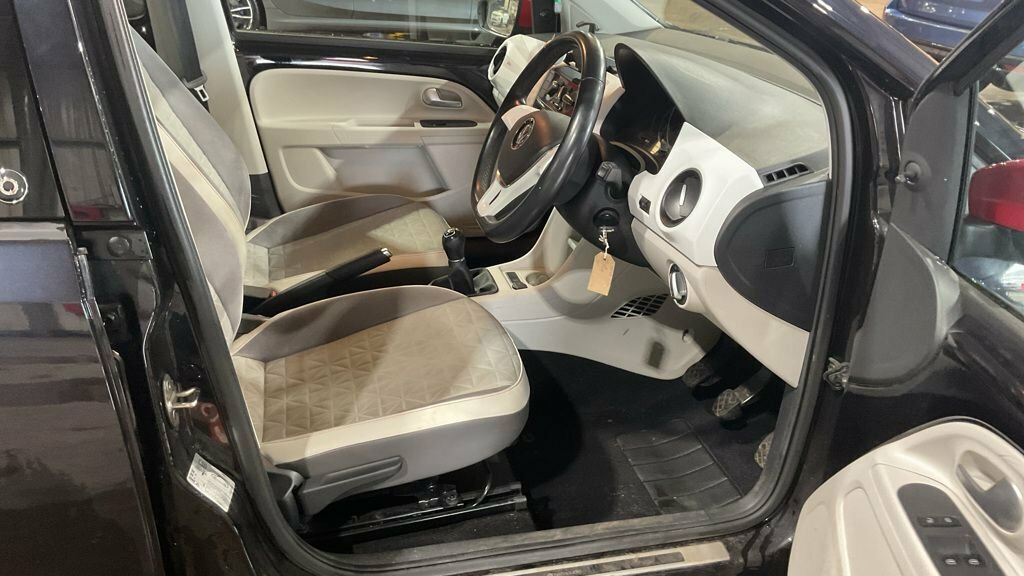 Volkswagen Up 1L Up Beats Black #2