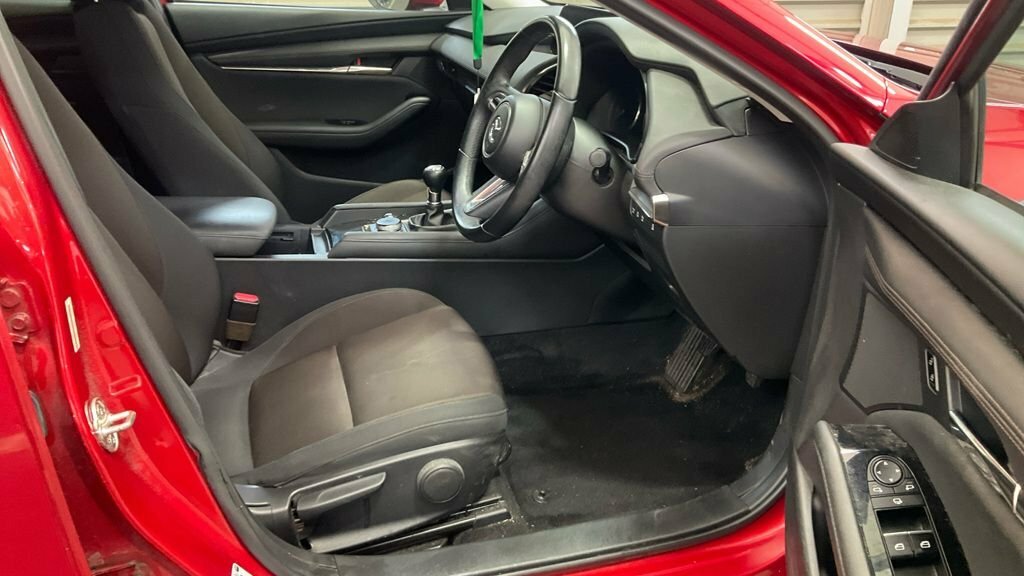 Mazda 3 2L Sport Lux Red #3