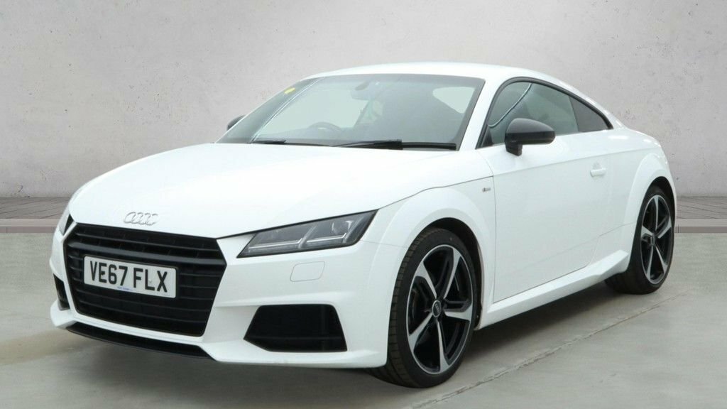 Audi TT 1.8L Black Edition White #2