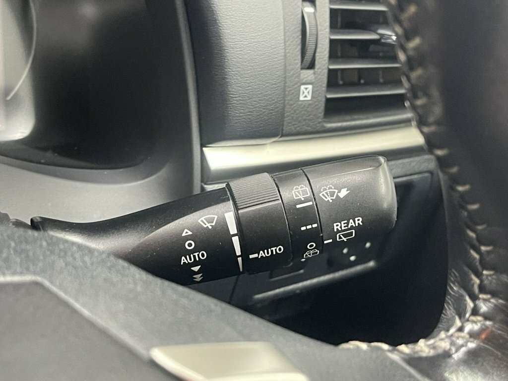 Lexus CT 200H 1.8 Cvt Red #17