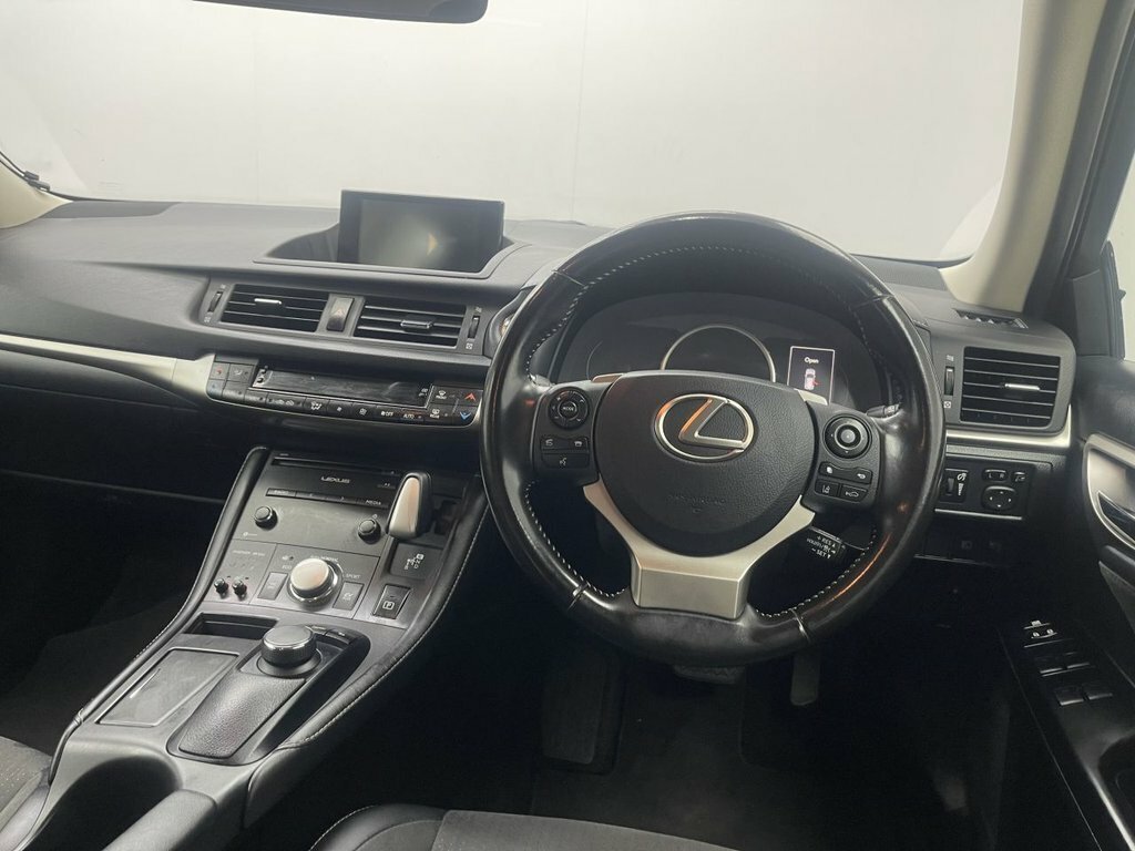 Lexus CT 200H 1.8 Cvt Red #15