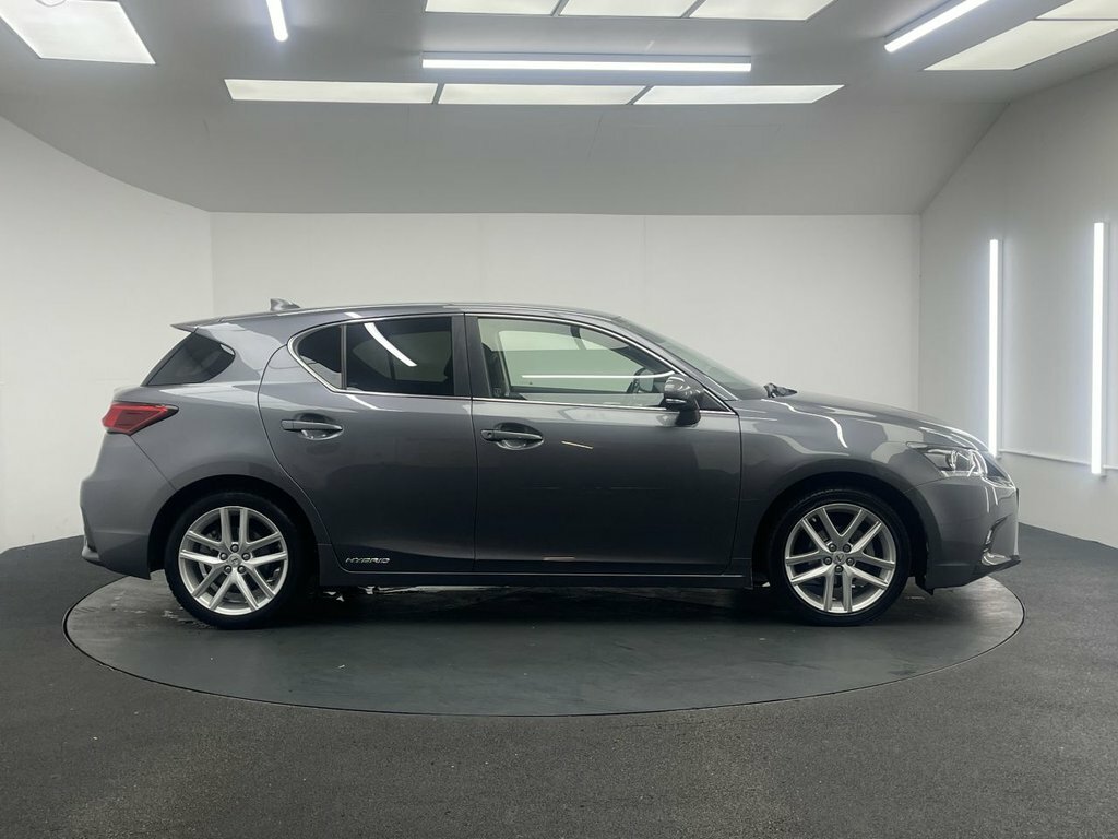 Lexus CT 200H 1.8 Cvt Red #10