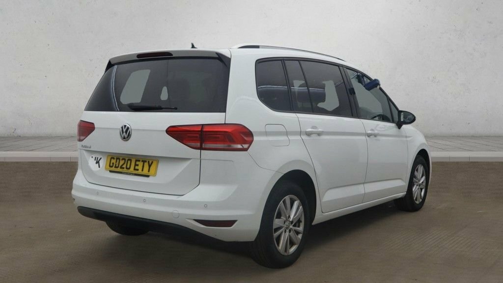 Volkswagen Touran 1.5L Se Family White #5