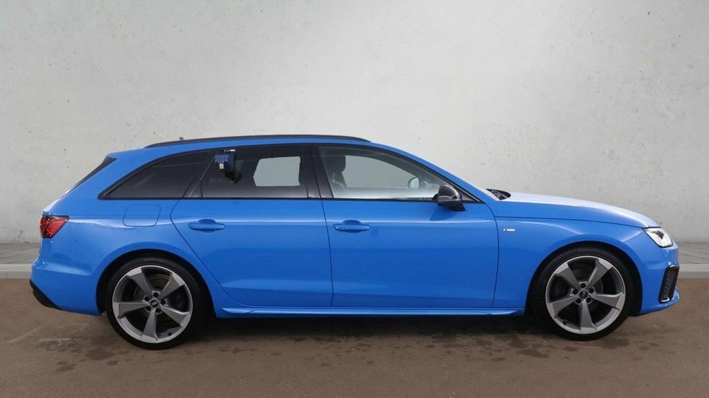Audi A4 Avant 2L Black Edition Blue #6